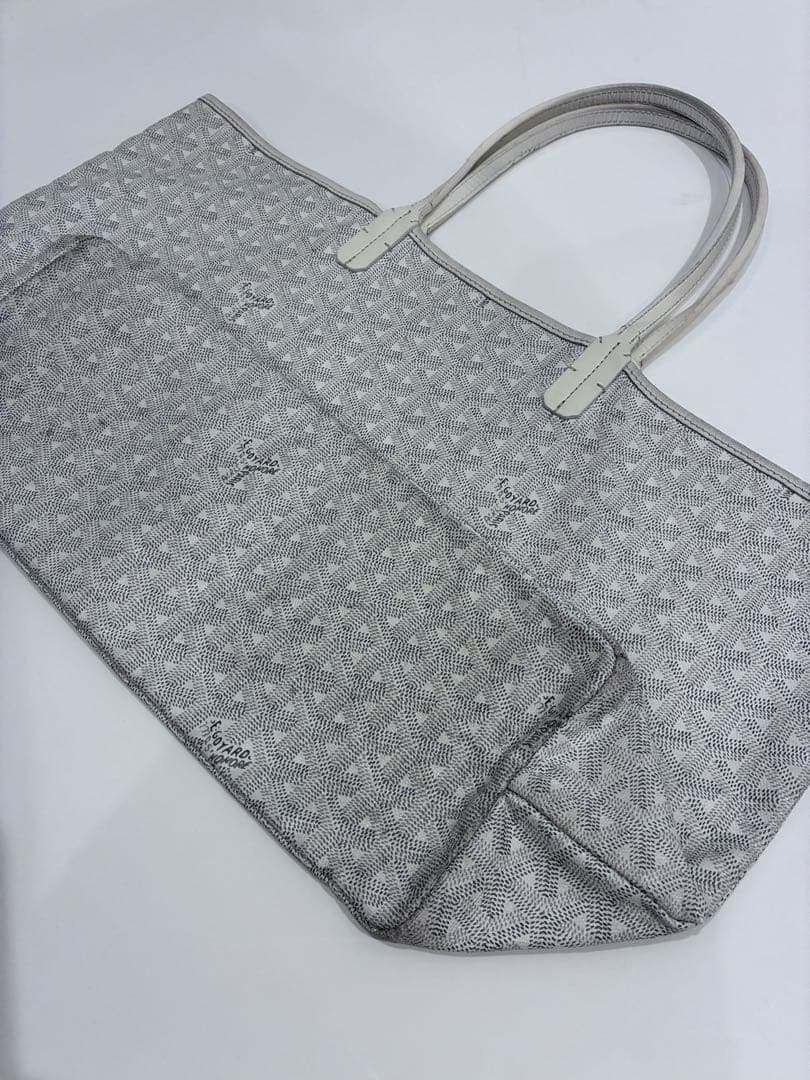 ゴヤール　グレー トートバッグ ロゴ入り