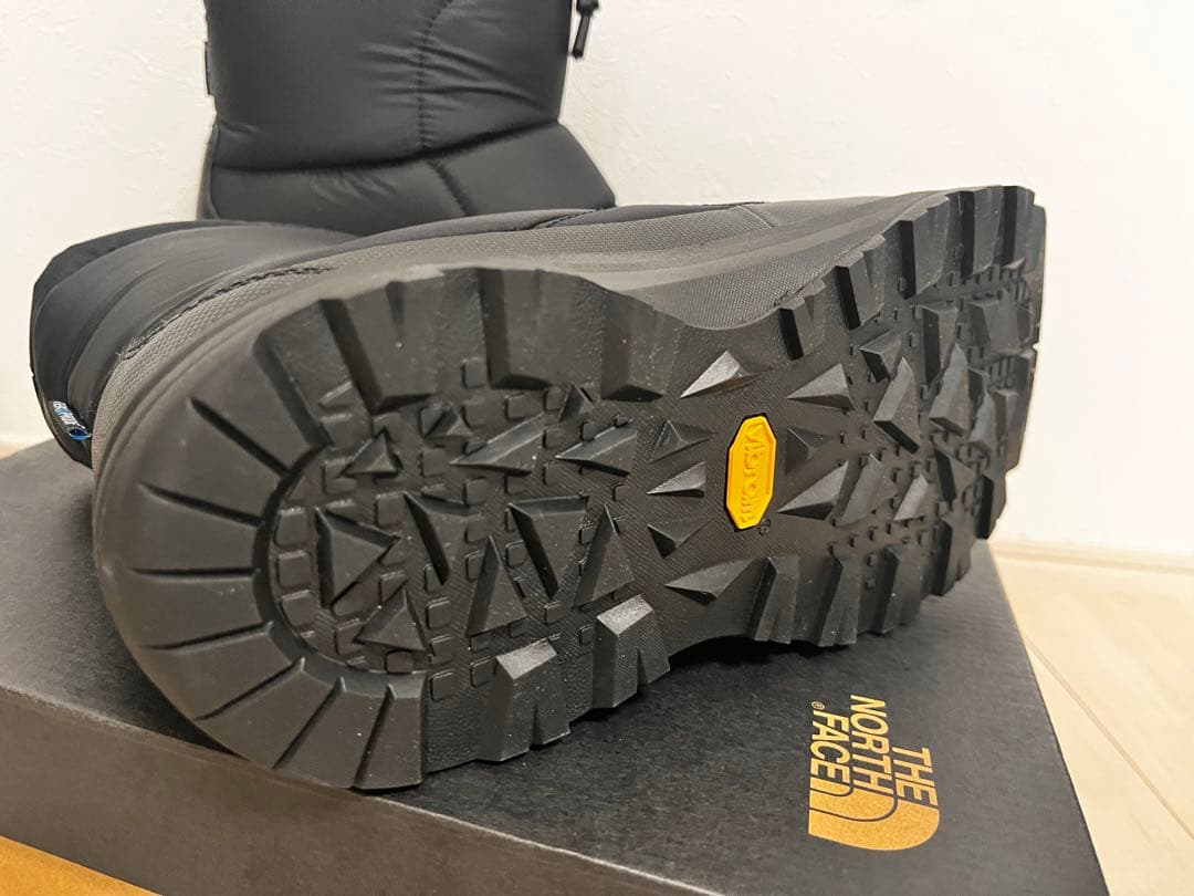 【試着のみ新品】the north face ノースフェイス　NF52273