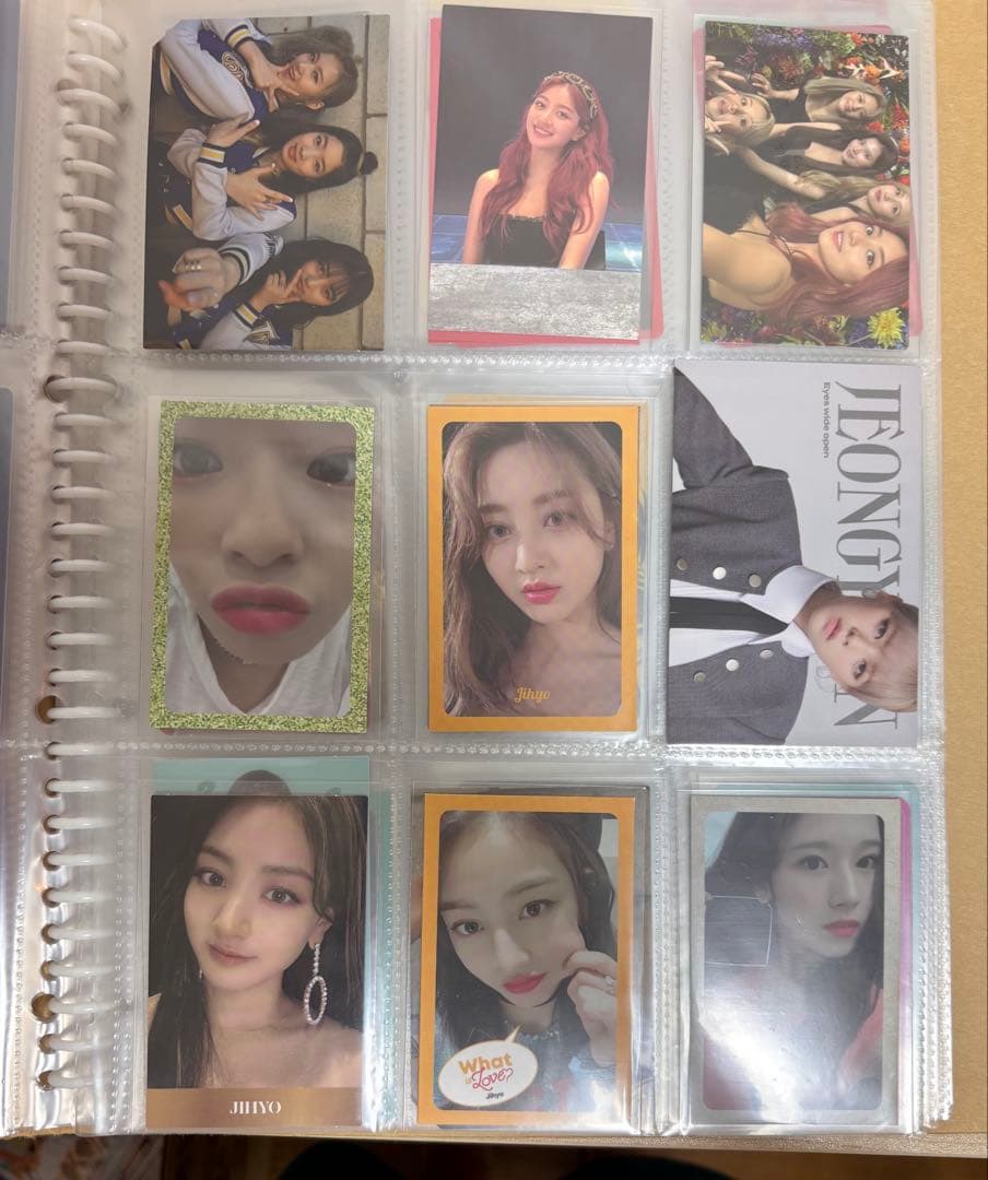 TWICE CD・グッズ・トレカまとめ売り