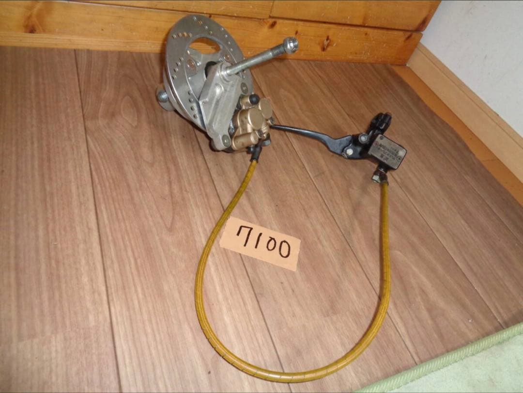 モンキー　フロントハブ　ディスク　キャリパー　タケガワ