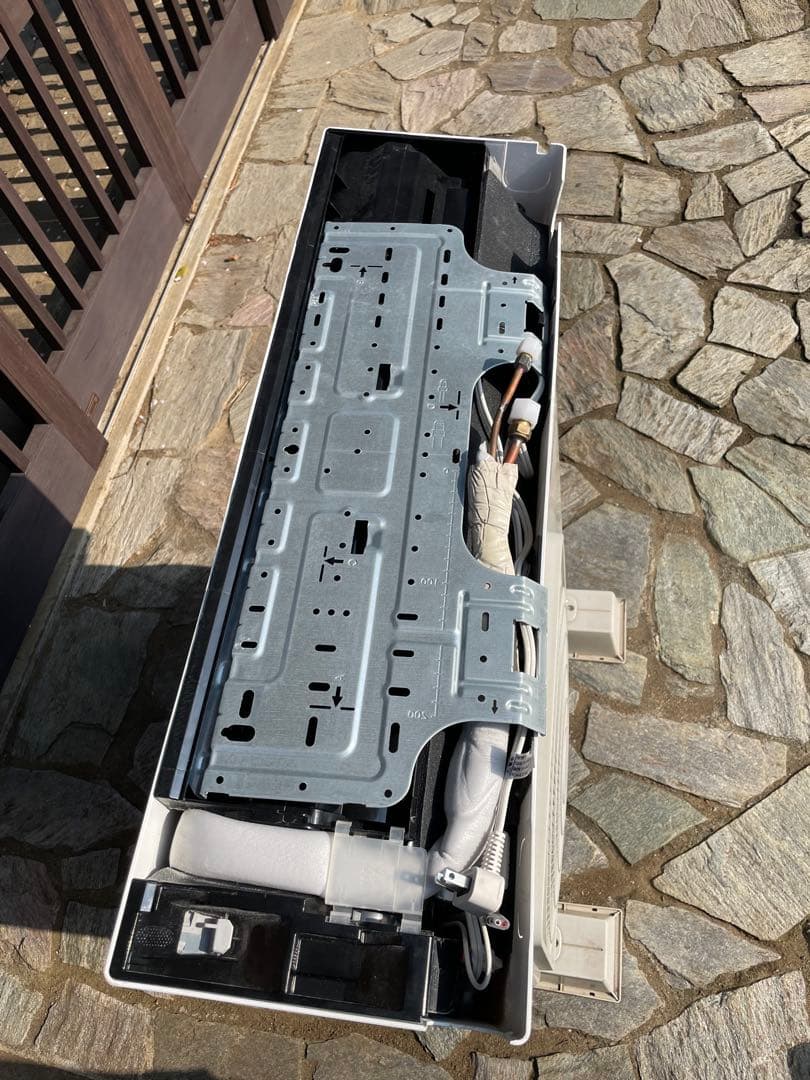 【アイリスオーヤマ エアコン IRR-2221C 2020年製】