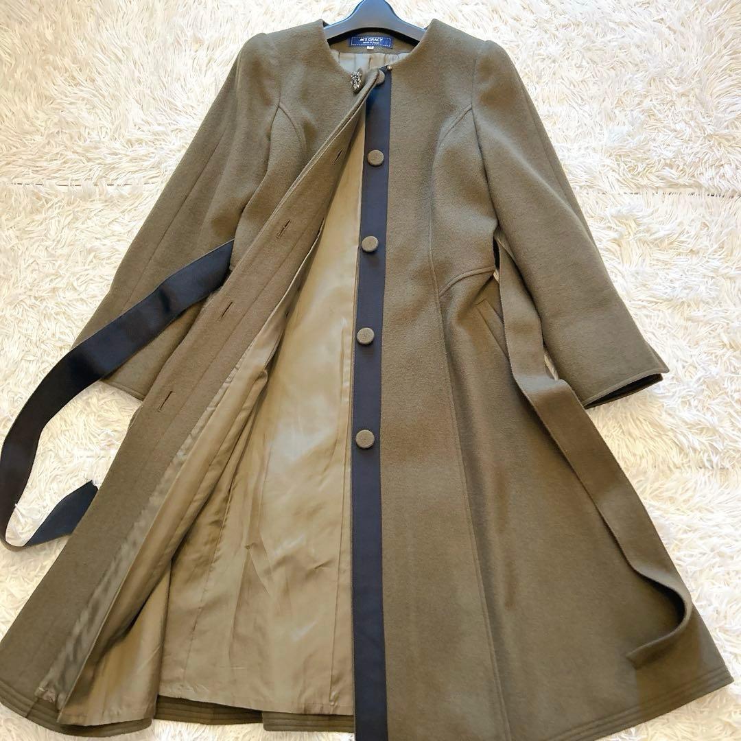【美品】エムズグレイシー　ノーカラーロングウールコート　ベルト　ビジュー　カーキ