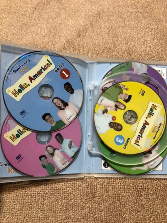 2016年版ディズニー英語のCDとDVD、未使用に近いうち、値下げ値下げました。