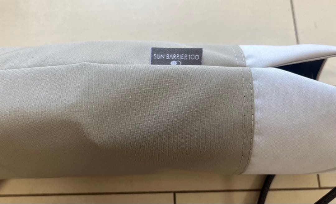 サンバリア100 折りたたみ日傘 ３段折 / コンビ べージュ