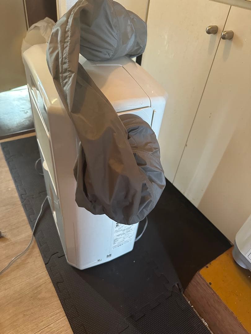 お*ち様 ポータブルエアコン ホワイト