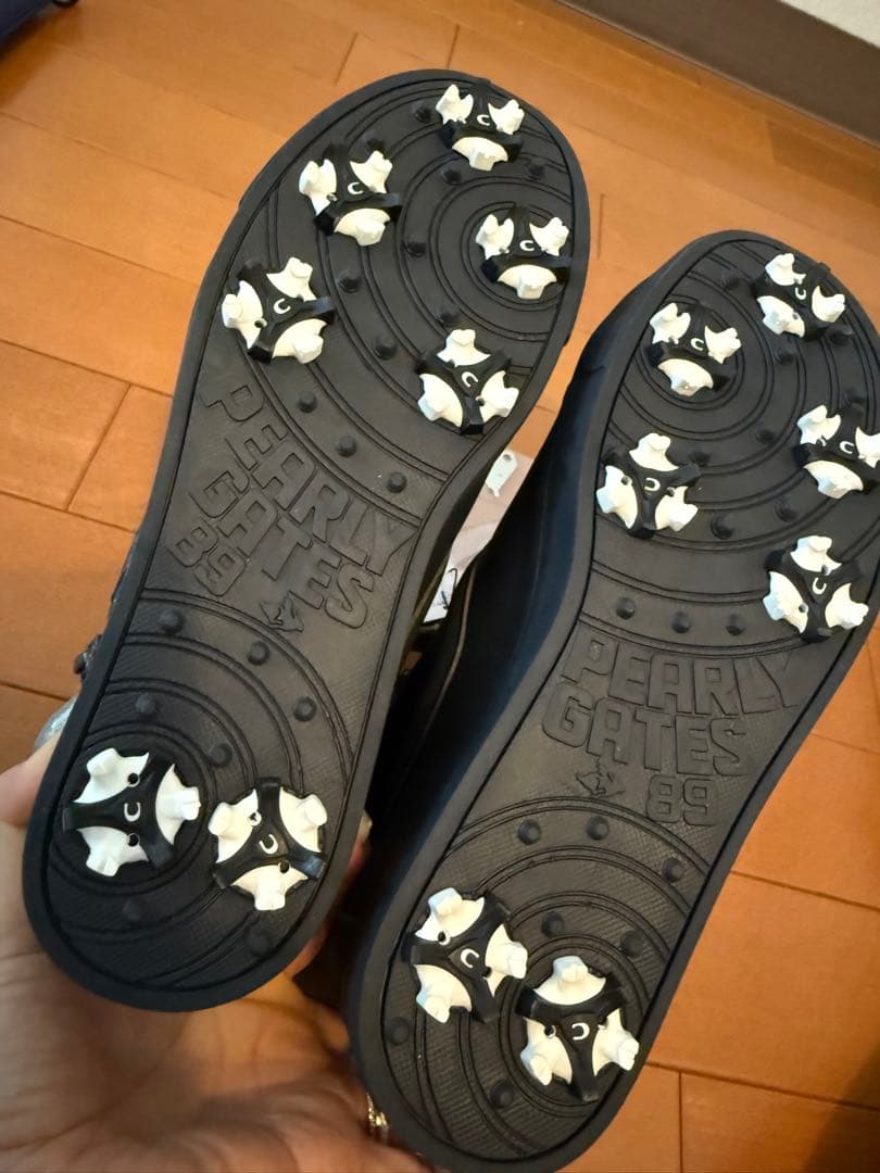 正規品！新品！パーリーゲイツ ゴルフシューズ23.5 普段使いにも！