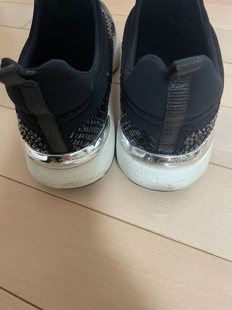 フェラガモ スニーカー 24.0