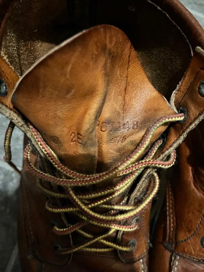 レッドウイング　875 犬刻印102E