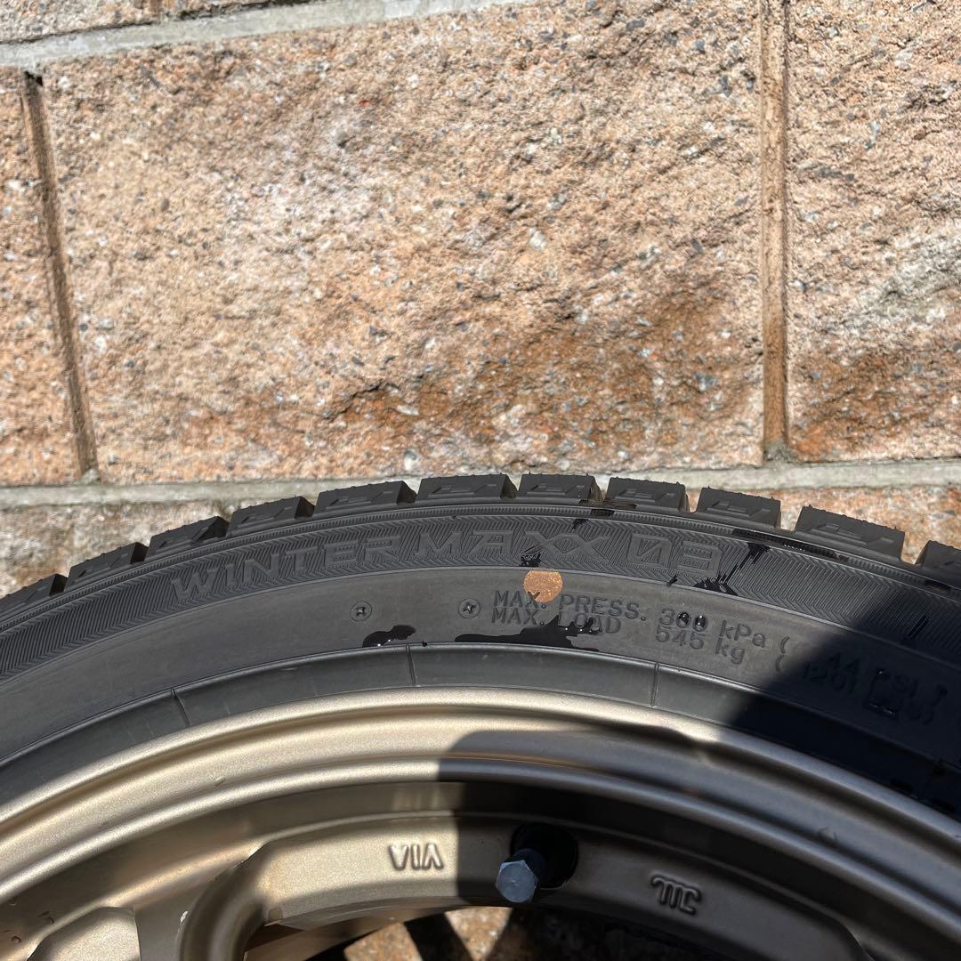 スタッドレスタイヤ(215/45/17)・ホイール(17/7j)4本セット