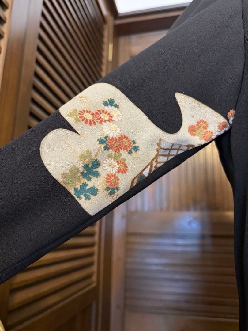 着物リメイク　黒留袖　ロングワンピース　　ゴールド　山車　作家物