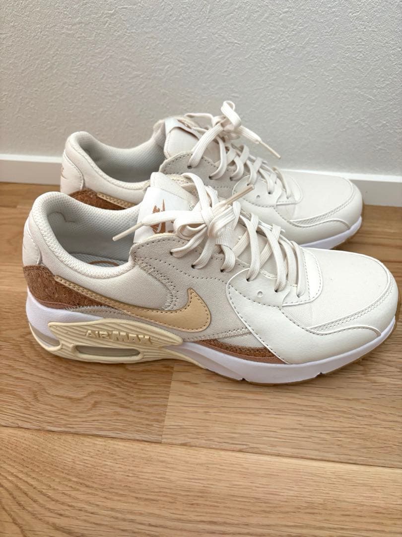 さんきち0337　新品NIKE W AIR MAX EXCEE 24.5