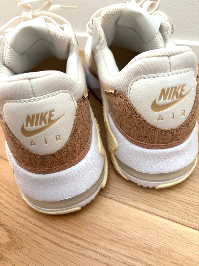 さんきち0337　新品NIKE W AIR MAX EXCEE 24.5