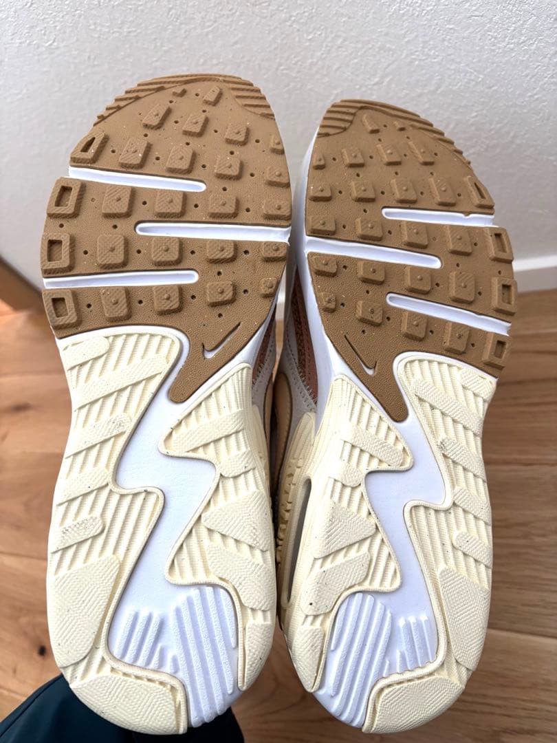 さんきち0337　新品NIKE W AIR MAX EXCEE 24.5