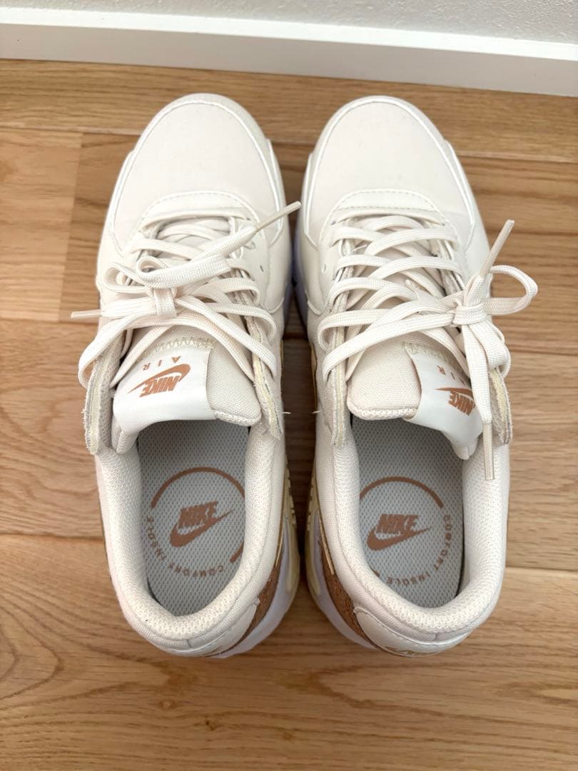 さんきち0337　新品NIKE W AIR MAX EXCEE 24.5
