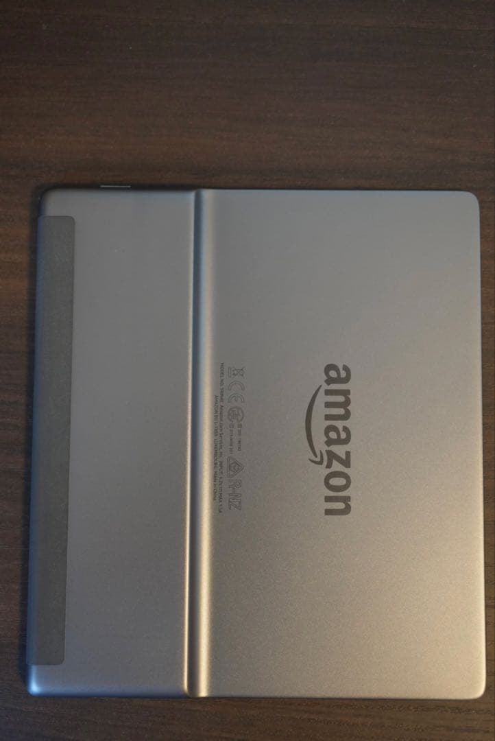 美品 Kindle Oasis 第10世代 32GB wifi+LTE 広告なし