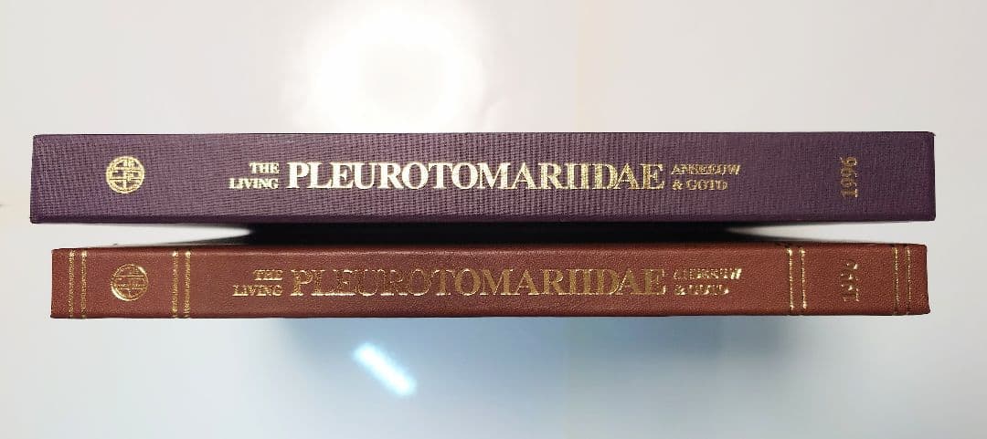 オキナエビス図鑑　洋書