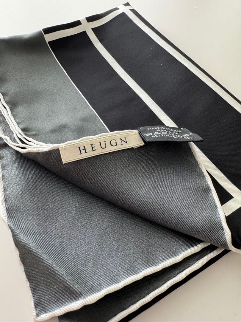 HEUGNハンカチ