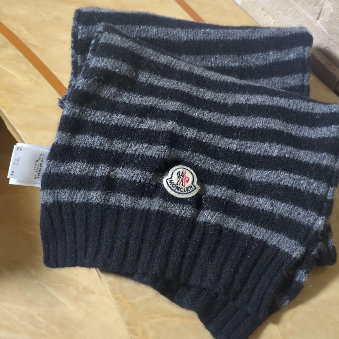 MONCLER ♡男女兼用ストライプマフラー ブラック/グレー