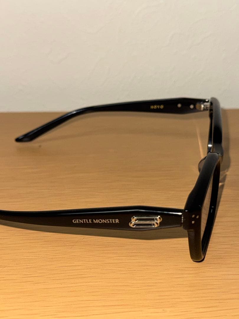 ジェントルモンスター HOVO 01