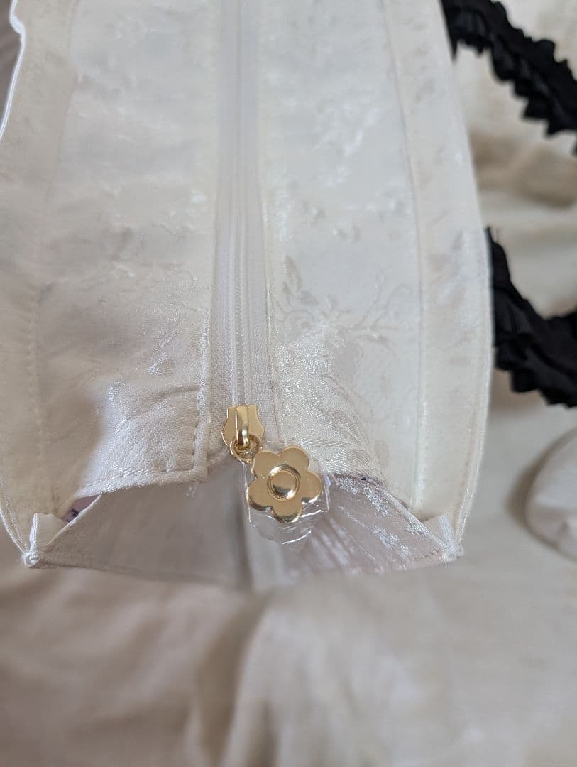 メゾンドフルール・マリークワントコラボトートバッグ、ポーチセット