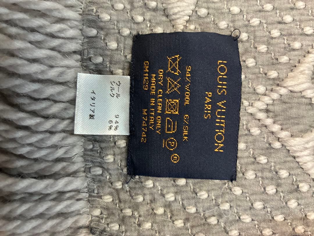 マリトォっツォ！！　LOUIS VUITTON グレー系 マフラー