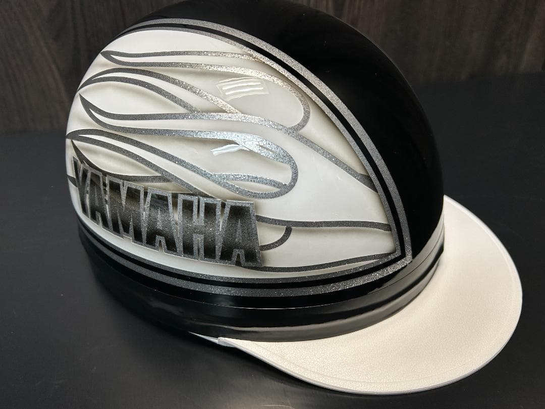 三つボタン‼送料込！！カスタムコルク半　ヤマハ　黒白　ラメ最安値242