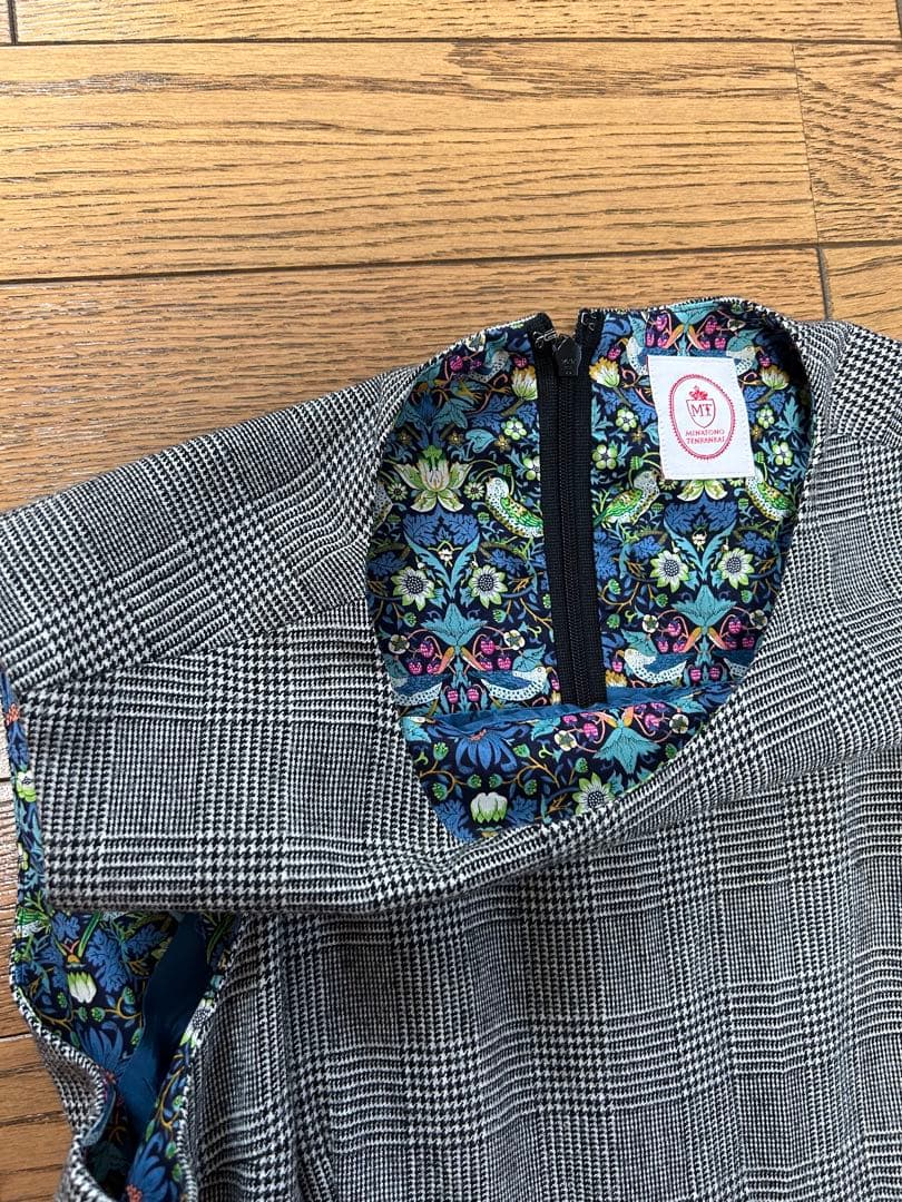 みなとのてんらんかい×LIBERTYロングワンピース　size L