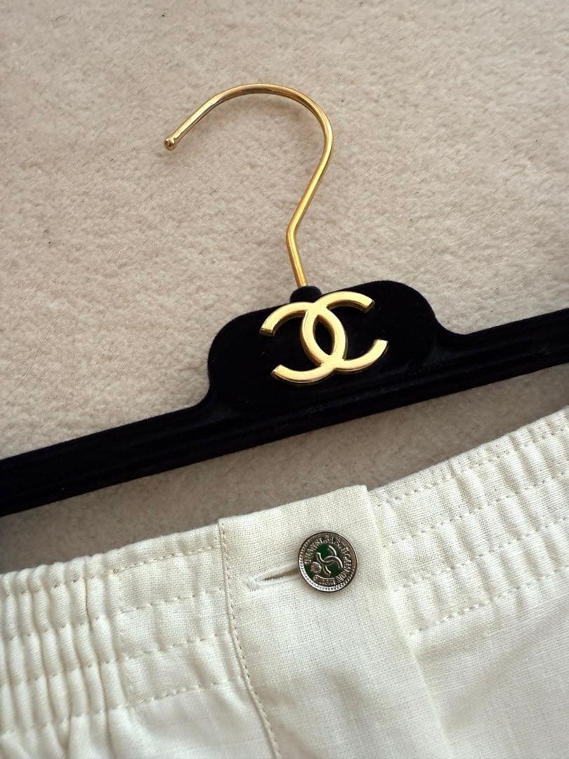 も*が様 シャネルの麻のショートパンツ