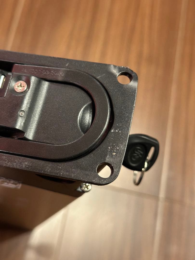 Mate bike Xバッテリー　鍵１本　充電器