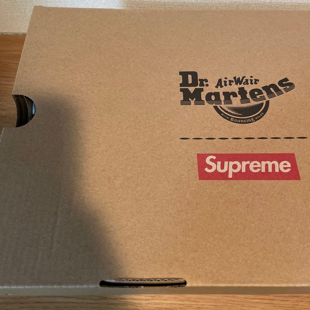 靴 Supreme Dr.Martens Studded Penton Loafer