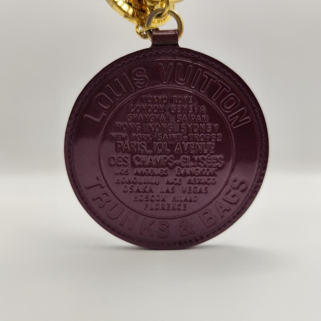 鑑定済・極美品ルイヴィトン ヴェルニ ポルトクレロン キーホルダーバックチャーム