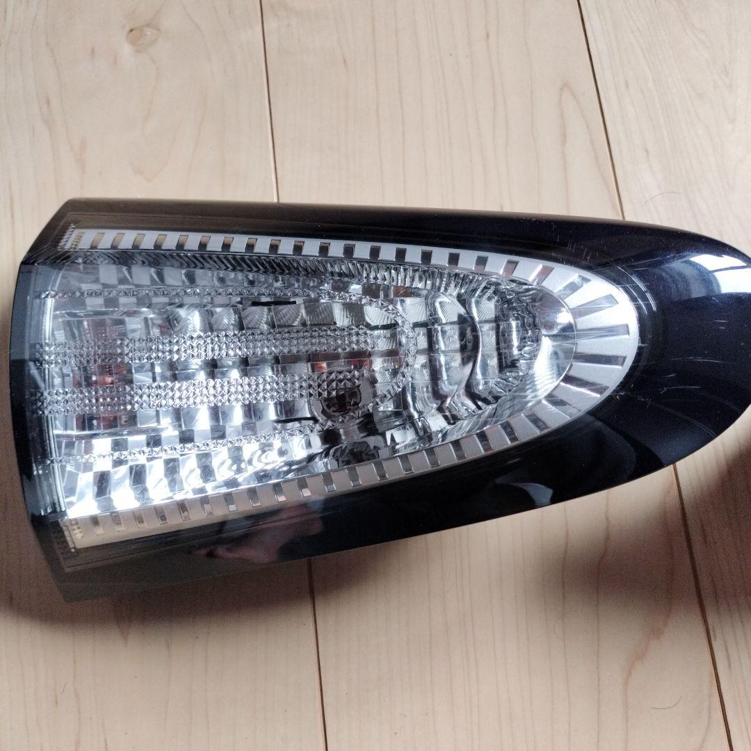 シエンタ 純正テールランプ 4個セット