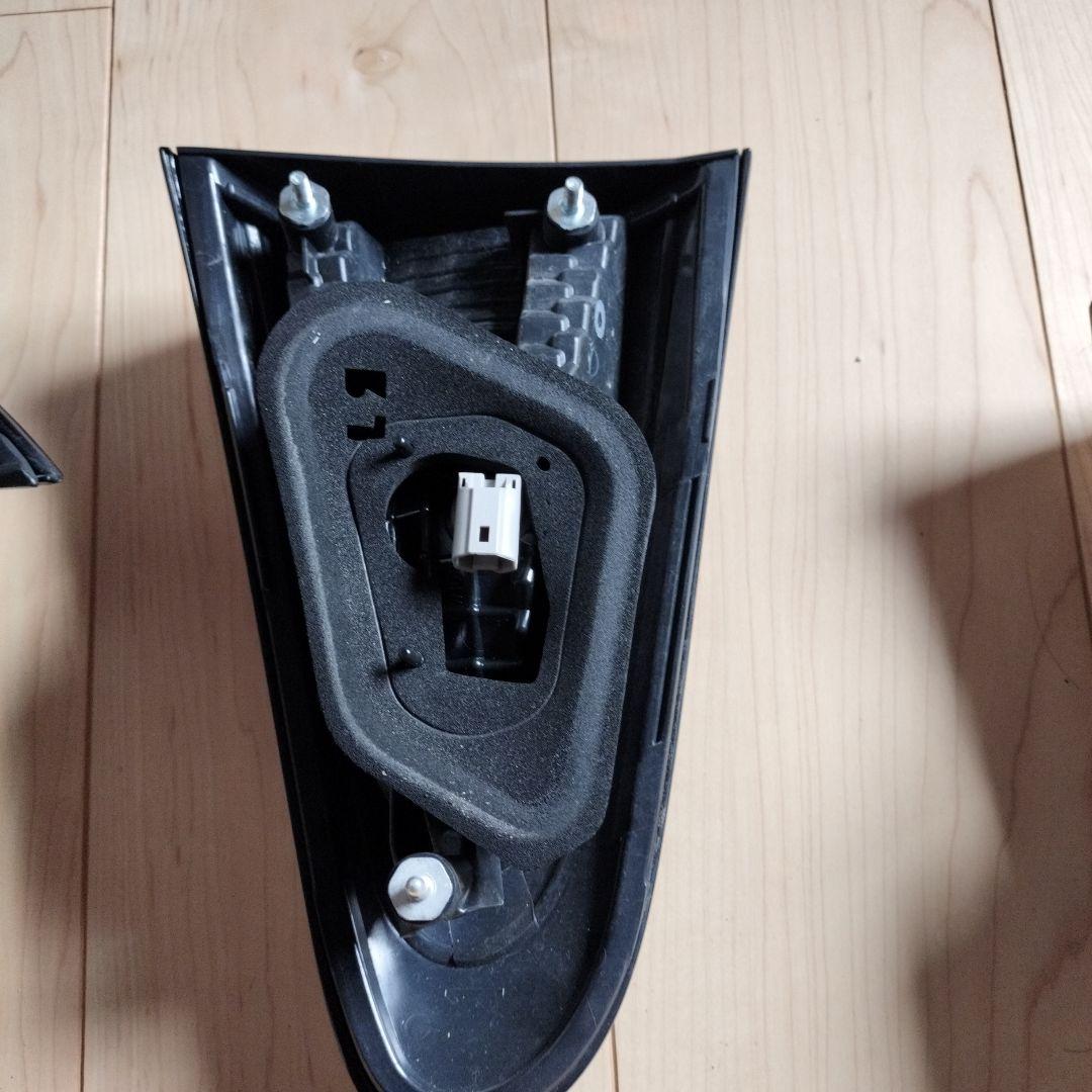 シエンタ 純正テールランプ 4個セット