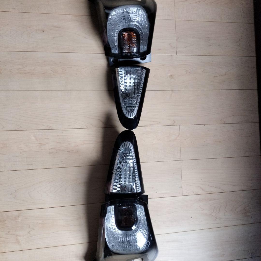 シエンタ 純正テールランプ 4個セット