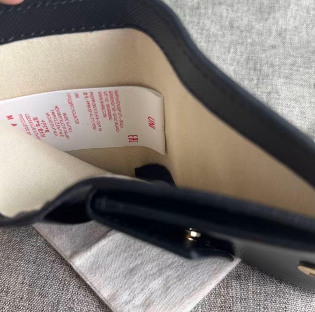 MARNI ブラック 二つ折り財布