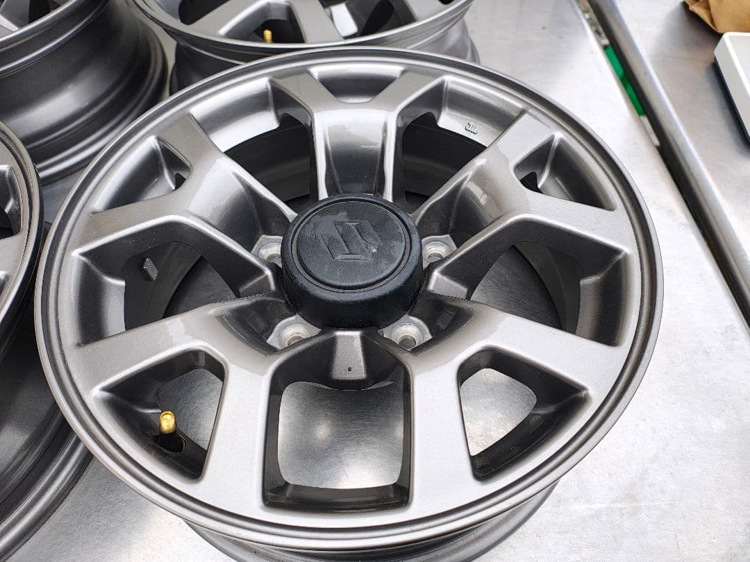 ①ジムニーシエラ　JB74 純正ホイール 2本