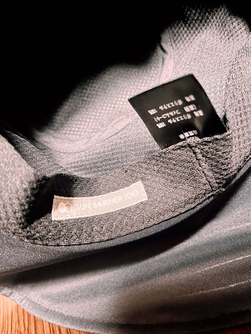 【ほぼ未使用】サンバリア100 ナチュラルテープハット　ブラック