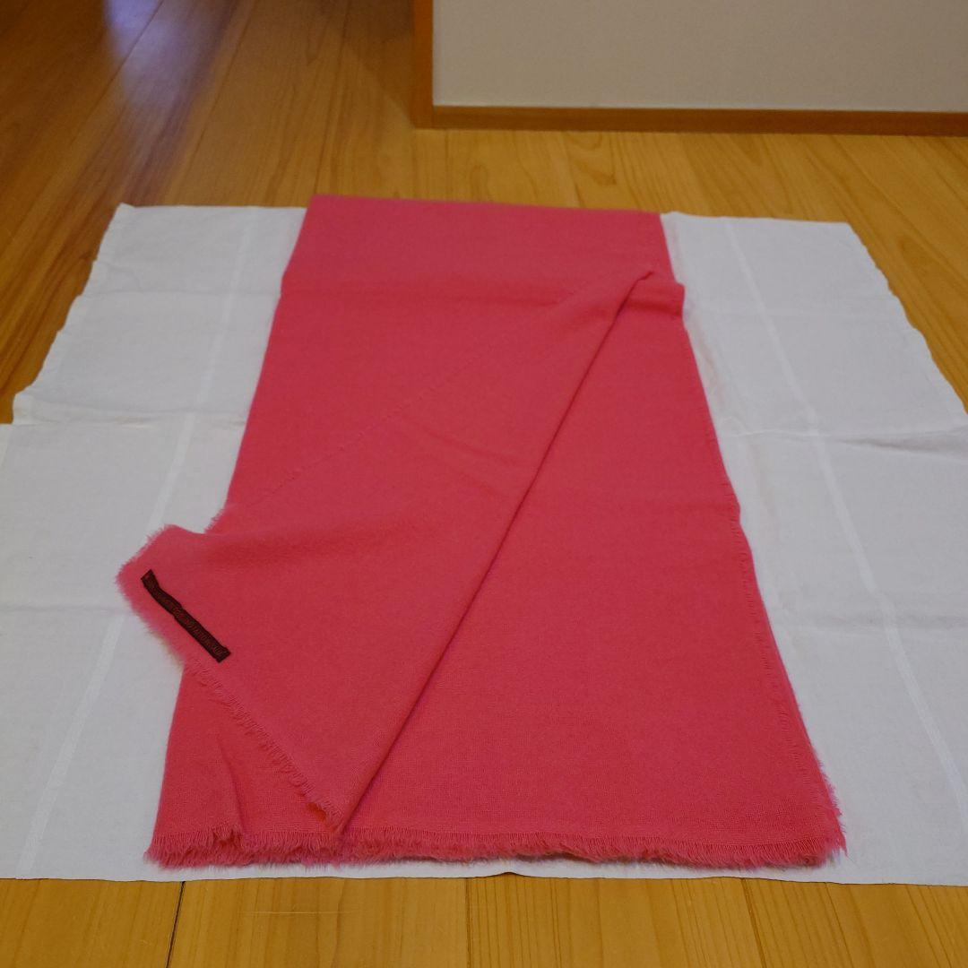 ダニエラグレジス　【新品・未使用】ピンクの大判ストール