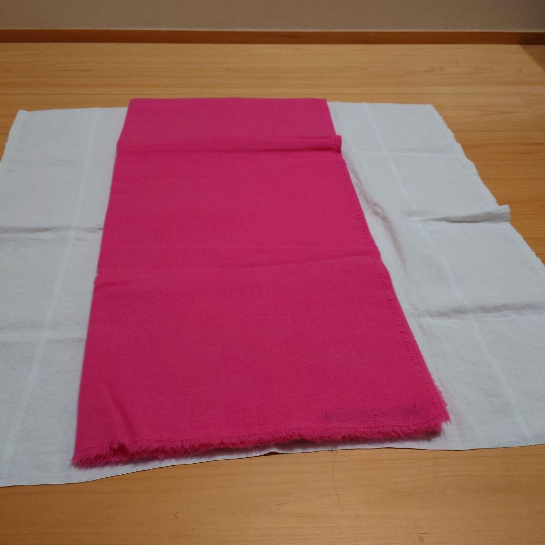 ダニエラグレジス　【新品・未使用】ピンクの大判ストール