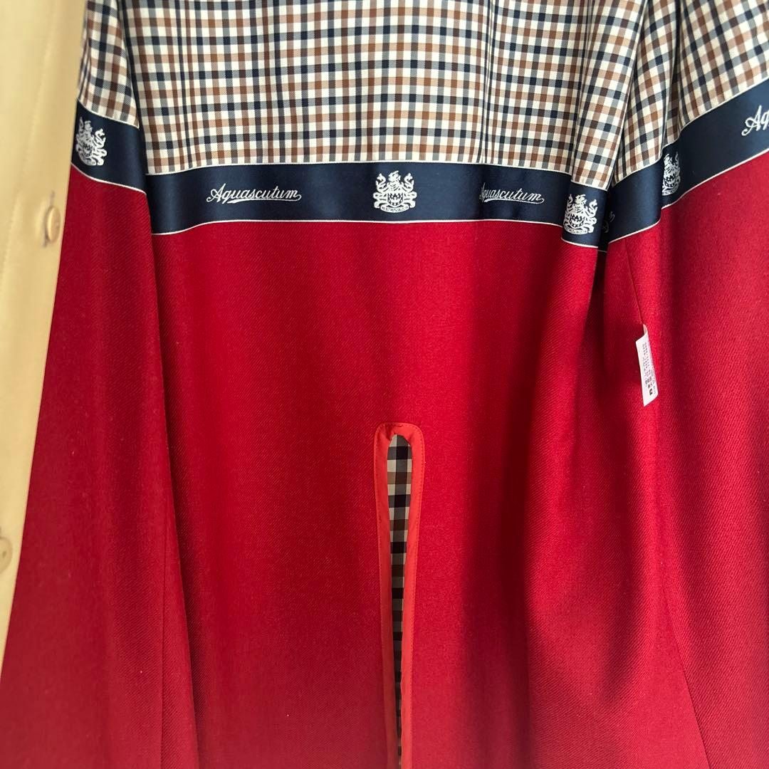 アクアスキュータム　トレンチコート