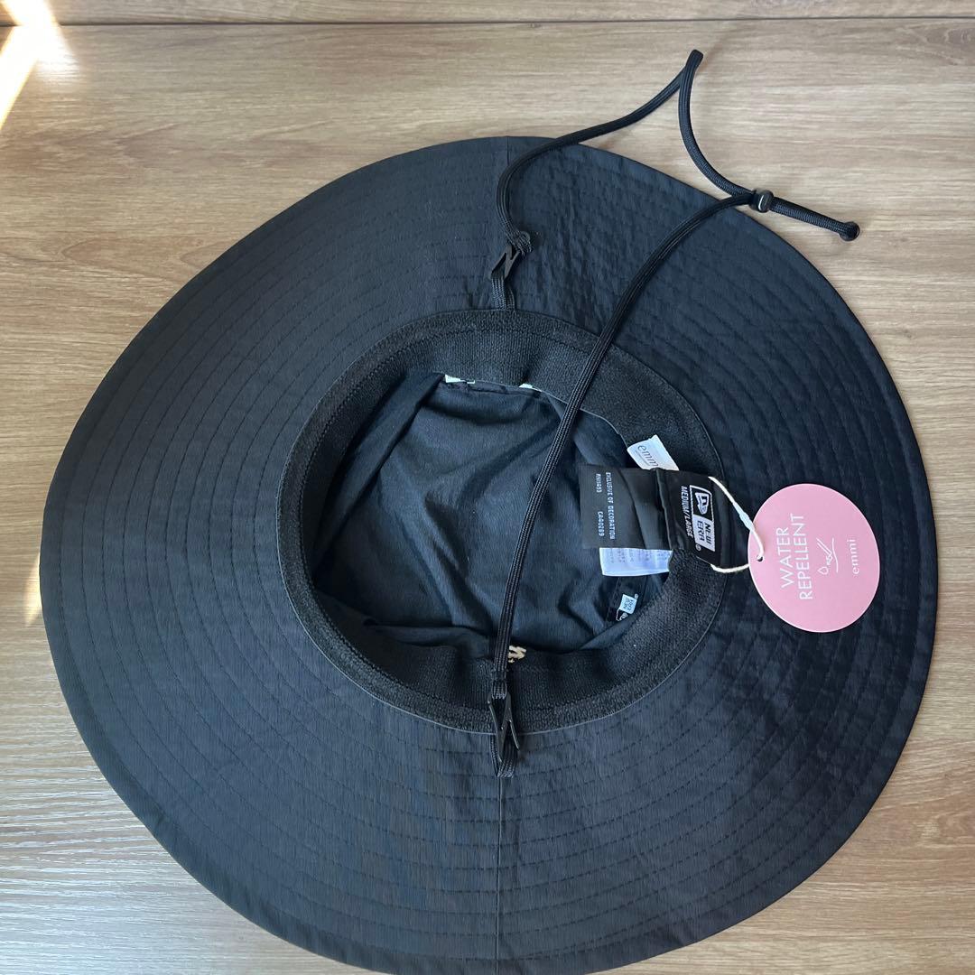 【美品】NEW ERA®×emmi ewcアドベンチャーハット