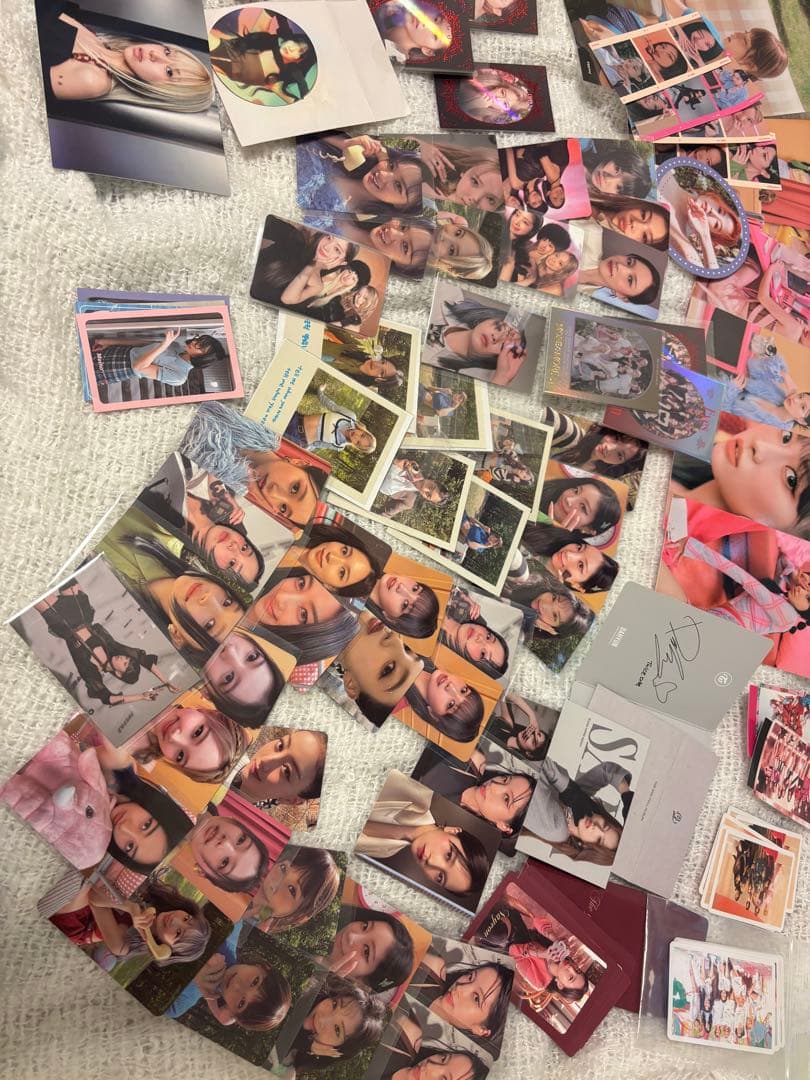 TWICE アルバム、CD83点+複数トレカまとめ売り