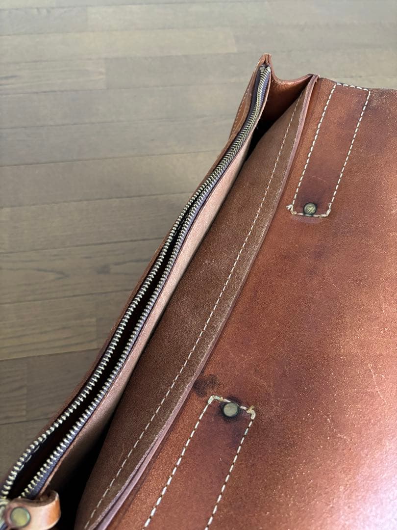 Herz ビジネスバッグ キャメル