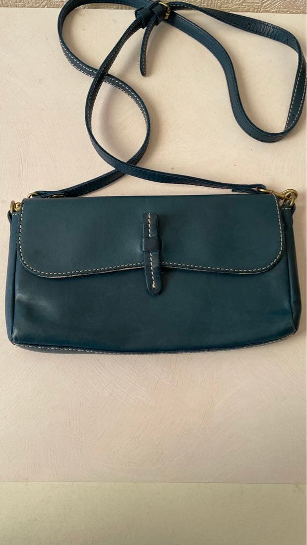 【値下げしました】キソラ⭐︎ネイビー レザー ショルダーバッグ