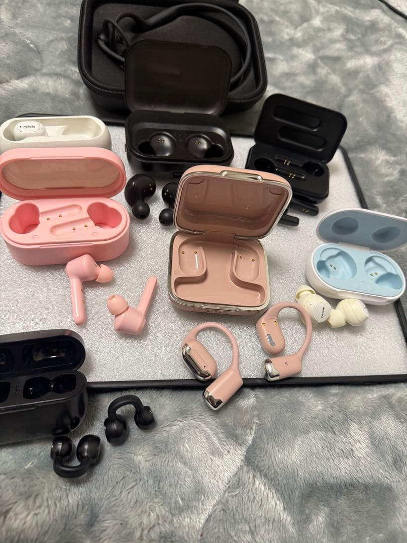 ジャンク品　ワイヤレスイヤホンセット（複数モデル）