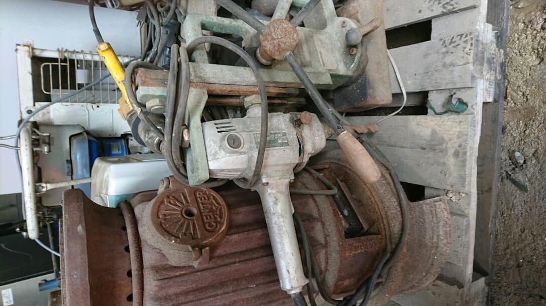 マグネット式ドリル