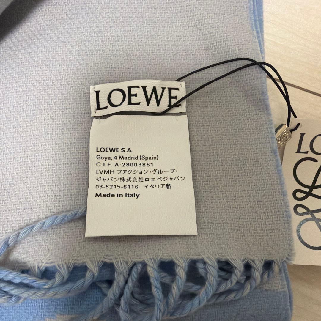 LOEWE マフラー　新品