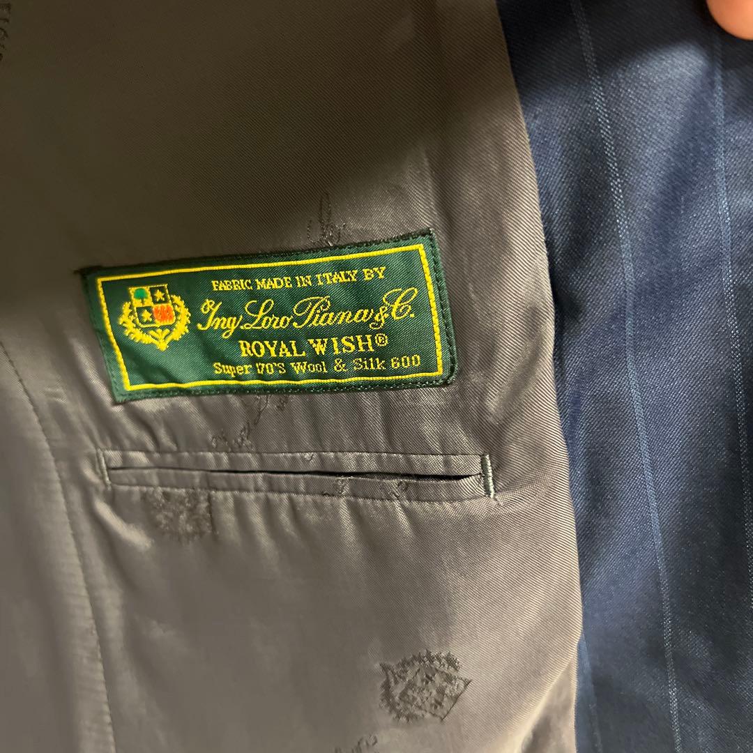 定価約28万 ロロピアーナ　ネイビースーツ　サイズ約48