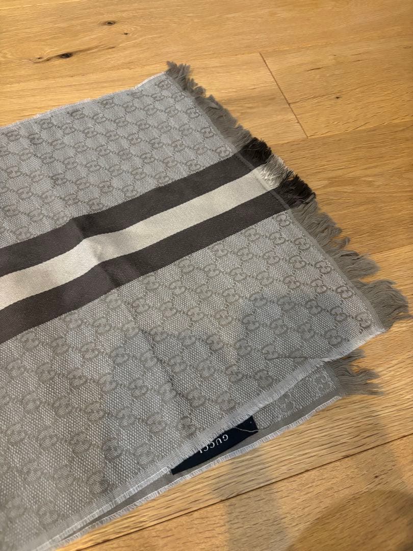 gucci グッチ ストール　イタリア製