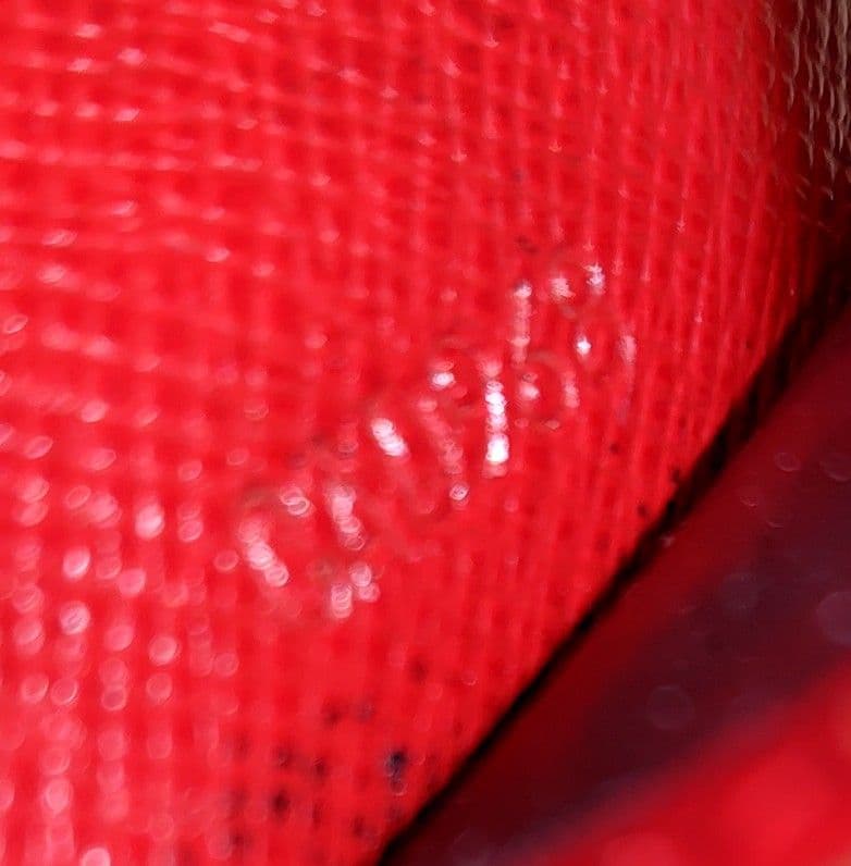 ［新品未使用］ルイヴィトンエピキーケースです